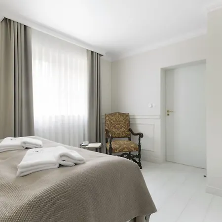 Szwarc By Elite סופוט