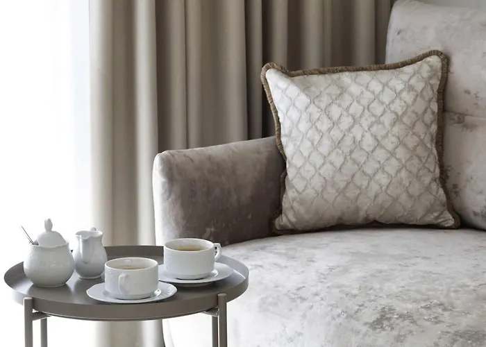 Szwarc By Elite Daire